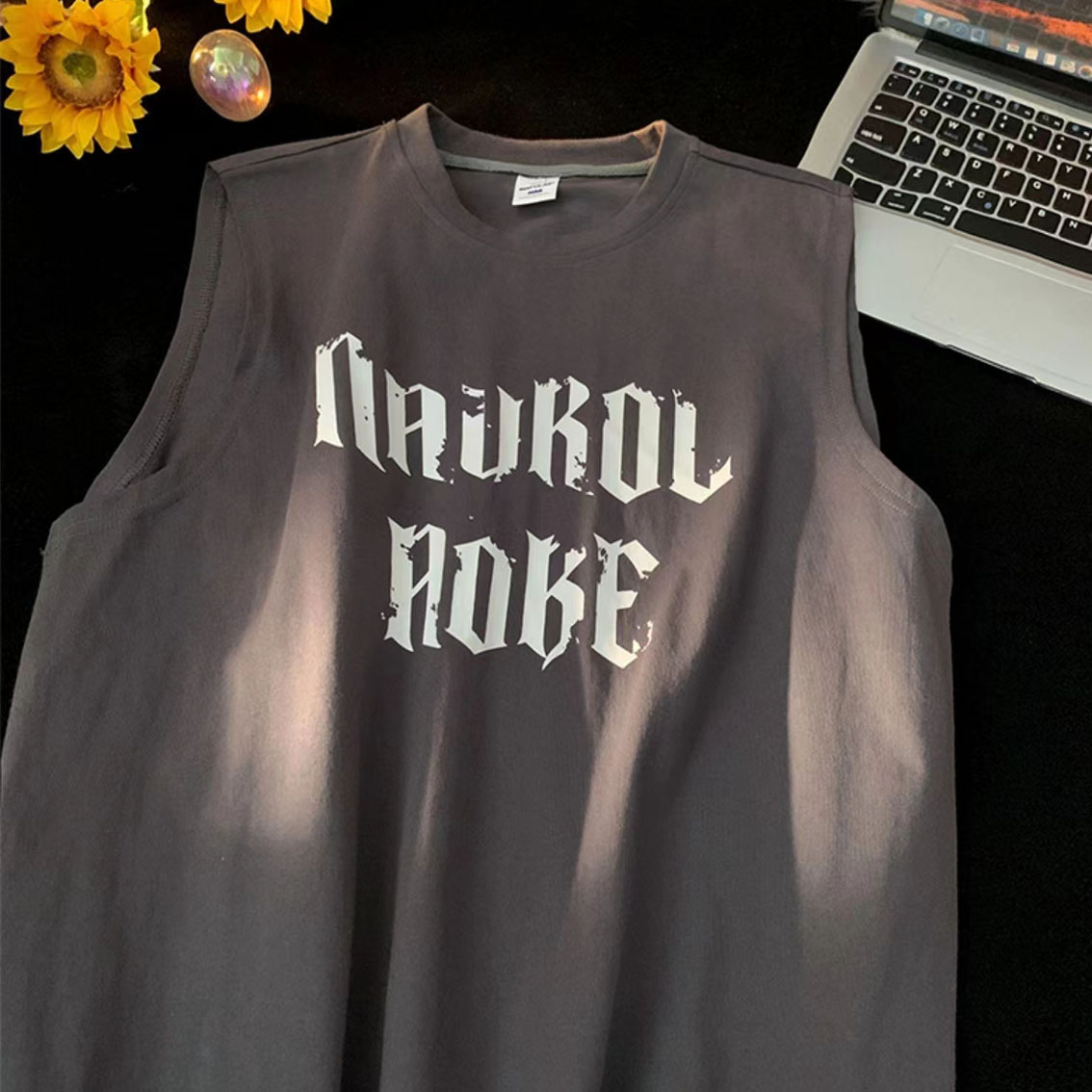 Camiseta sin mangas y camiseta - Summer Clothing Brands reseña y precio